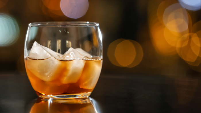 Does Alcohol Make You Fat?: 6 Effects of Alcoholic Beverages on Your Body Weight