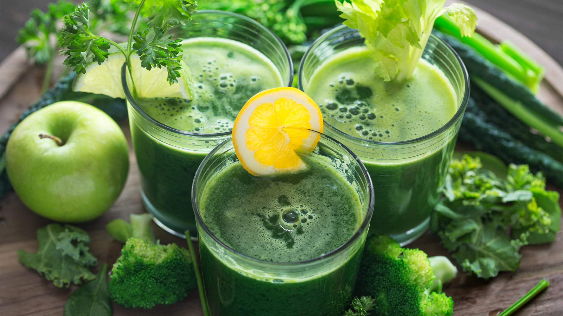 Organic Pure Greens: How to Improve your Digestion by Drinking Green Juice